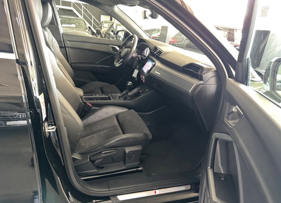 Audi Q3 45 TFSIe 245 ch S tronic s line 8 CV Hybride essence